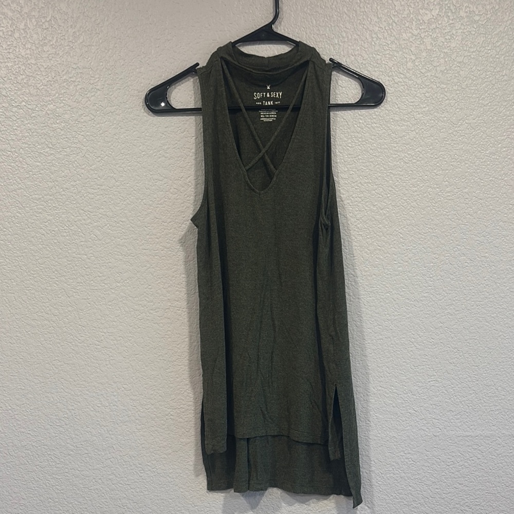 American Eagle Outfitters Green Sleeveless Tank Top